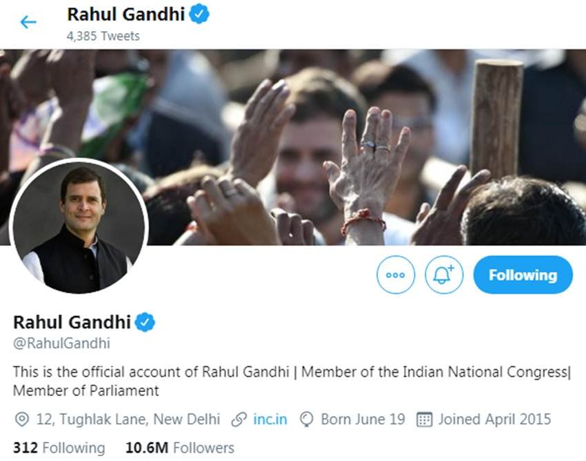 कांग्रेस के पूर्व अध्यक्ष राहुल गांधी को 1.06 करोड़ लोग ट्विटर पर फॉलो करते हैं।