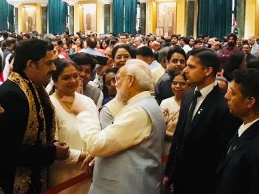 प्रीति ग्लैमर से दूर रहती हैं। बहुत कम ऐसा होता है जब किसी फिल्मी फंक्शन में वह अपने पति के साथ नजर आई हों। हालांकि रवि किशन के सांसद बनने के बाद कई मौकों पर वह उनके साथ नजर आ चुकी हैं।