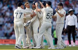 एशेज: इंग्लैंड ने आखिरी टेस्ट में ऑस्ट्रेलिया को 135 रन से हराया, 47 साल बाद बराबरी पर छूटी सीरीज