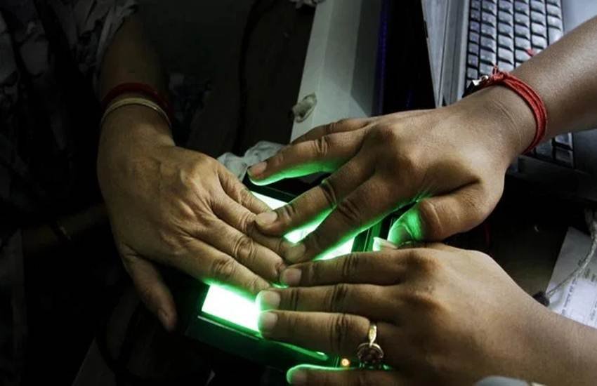 How to Complaint for Aadhaar Card Services, Aadhaar Card Services, Aadhaar Services Complaint, UIDAI, Aadhaar, Problems, Aadhaar Toll Free Number, Aadhaar Helpline Number, Utility News, Hindi News, India News, National News