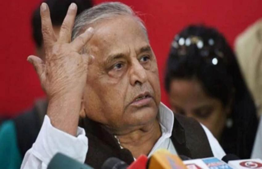  सुप्रीम कोर्ट ने ट्रस्ट और सोसाइटी के अनाधिकृत बंगलों को चार महीने में खाली करने का आदेश दिया था। (फोटो-PTI)