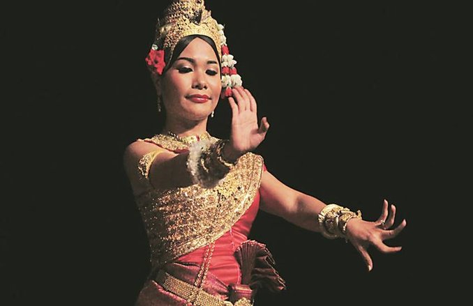 महोत्सव में विदेशी कलाकारों की रामधुनी