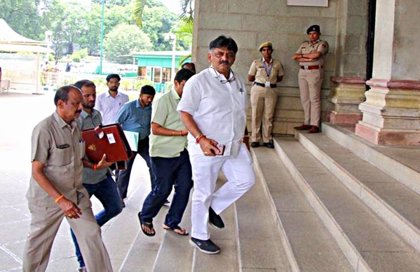 कांग्रेस नेता डीके शिवकुमार। फाइल फोटोः इंडियन एक्सप्रेस