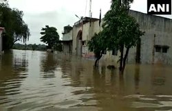 मध्य प्रदेशः भारी बारिश से हरदा की जेल में घुसा पानी, कैदियों को बैरक से निकालना पड़ा, बने बाढ़ जैसे हालात