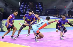 बंगाल ने दिखाया दम, नंबर वन दिल्ली को 42-33 के अंतर से दी पटखनी