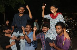 JNUSU Results 2019, JNU Student Election Results 2019, JNU, Aishe Ghosh, JNUSU President, Saket Moon, Vice President, Celebration, Victory, Election, JNU Results, Announcement, JNUSU, National News, Hindi News, Breaking News, Latest News