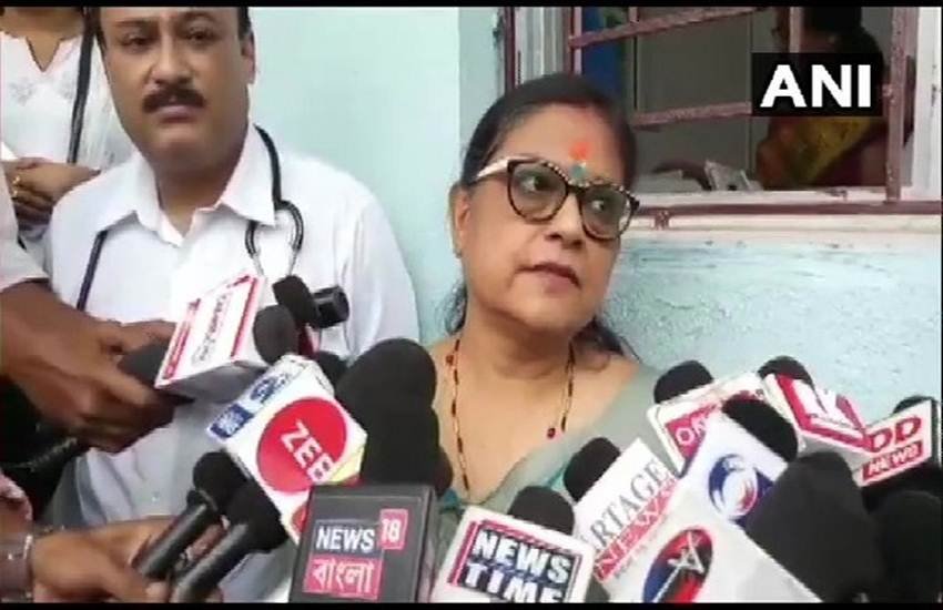 टीएमसी सांसद काकोली घोष ने माना कि उन्होंने पत्रकार से पैसे लिए थे। (फोटो क्रेडिट: ANI )