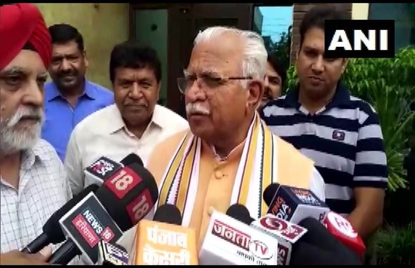 हरियाणा के सीएम मनोहर लाल खट्टर प्रदेश में एनआरसी लागू करने का किया ऐलान। (फोटो सोर्स: ANI ट्विटर हैंडल)