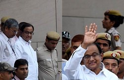 INX Media Case P Chidambaram: तिहाड़ में कटी पूर्व वित्त मंत्री चिदंबरम की रात, 14 दिन रहेंगे जेल के अंदर; पढ़ें पूरा घटनाक्रम
