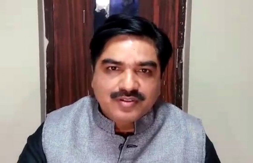 बीजेपी नेता प्रेम शुक्ला।(फाइल फोटो)