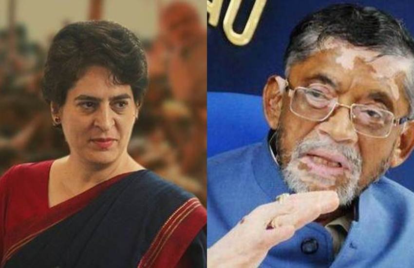 प्रियंका गांधी ने संतोष गंगवार पर निशाना साधा है।