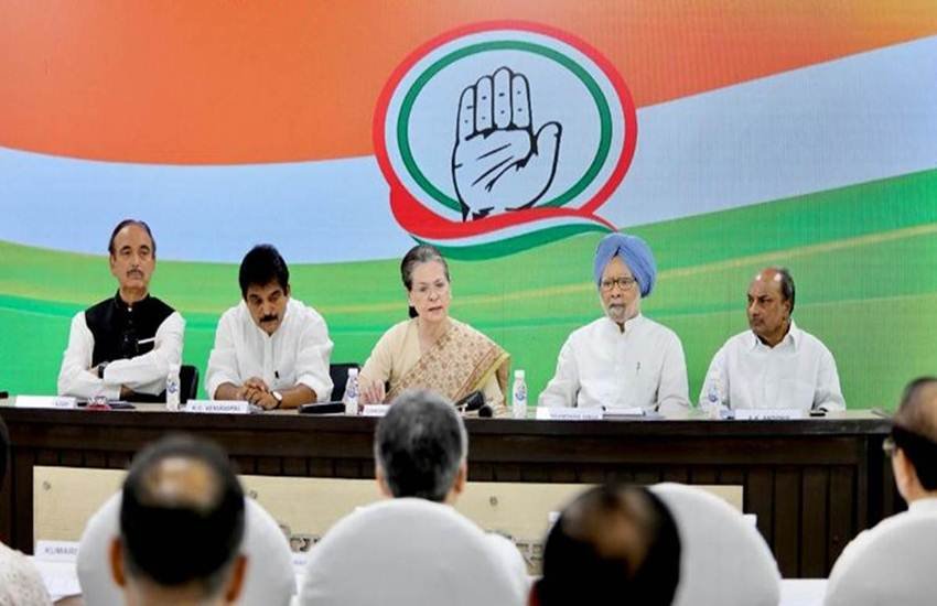 कांग्रेस की बैठक में सीनियर नेताओं ने ट्रेनिंग दल को प्रेरक कहे जाने पर आपत्ति उठाई। (फोटो सोर्स: द इंडियन एक्सप्रेस) 