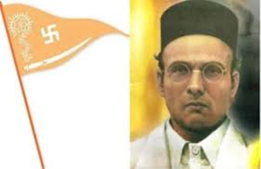 गरम दल के नेताओं के प्रभाव में उन्होंने 22 साल की उम्र में साल 1905 में दशहरा के मौके पर विदेशी कपड़ों की होली जलाई थी।