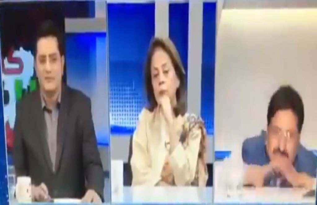 आर्मी स्टोररूम में घुसा हाथी 
फोटो सोर्स- @susantananda3