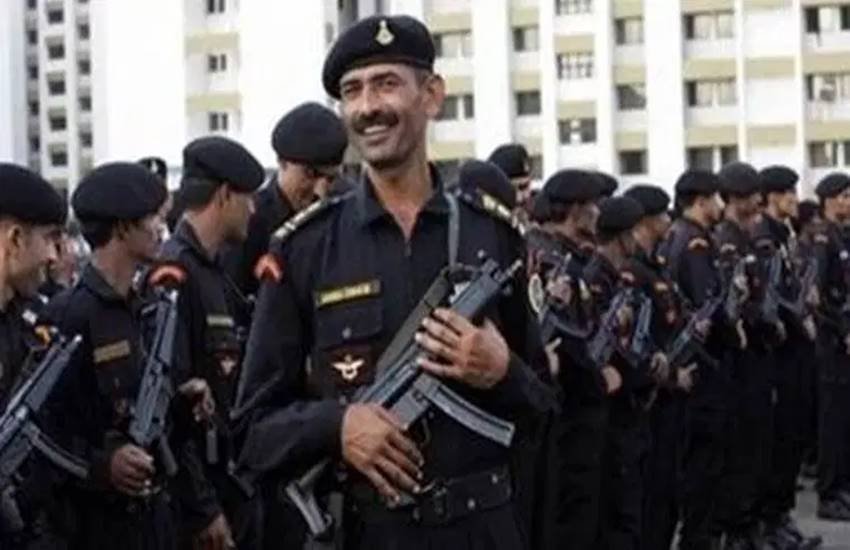 पूर्व प्रधानमंत्री इंदिरा गांधी की हत्या के बाद 1985 में एसपीजी का गठन किया गया था।