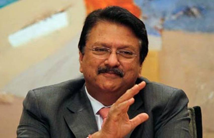 Mumbai, Businessman Ajay Piramal, frequent raids, searches, lookout notices, government agencies, corporates, business community, economic slowdown, Jet Airways, Naresh Goyal, Videocon group, L&T's AM Naik, Piramal Group, SoftBank, FMCG auto sales, business news, business news in hindi, india news, Hindi news, news in Hindi, latest news, today news in Hindi