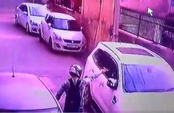 Delhi: द्वारका में सरेआम SUV सवार प्रॉपर्टी डीलर की हत्या, जान बचाने के लिए भागा तो दौड़ाकर मारी ताबड़तोड़ गोलियां