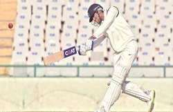 India A vs South Africa A 2nd Test: साउथ अफ्रीका ए की खराब शुरुआत, लगा पहला झटका