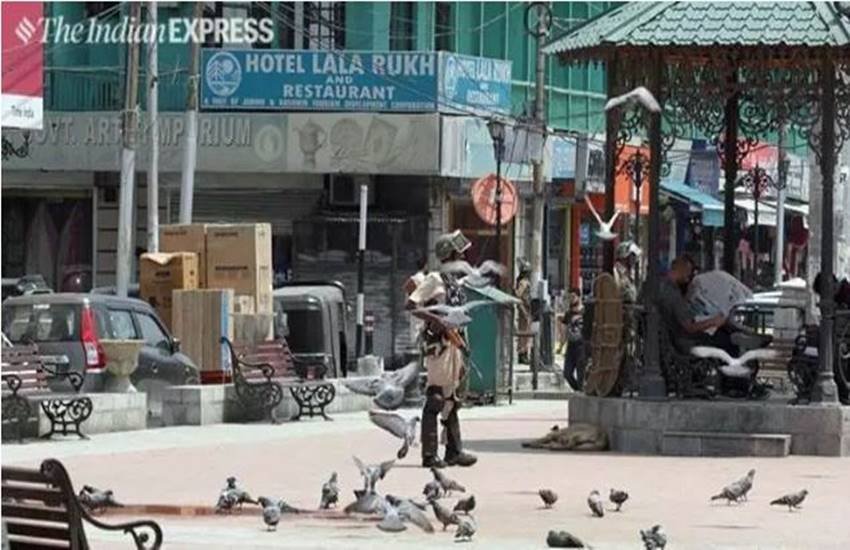 Jammu and Kashmir, kashmir valley, 4000 people arrested, Article 370, political parties, home ministry, Jammu and kashmir police, communication ban, restriction in kashmir, india news, Hindi news, news in Hindi, latest news, today news in Hindi