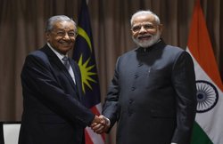 मोदी ने मलेशिया के पीएम से की कश्मीर मुद्दे पर बातचीत, जाकिर नाइक के प्रत्यर्पण का मामला उठाया
