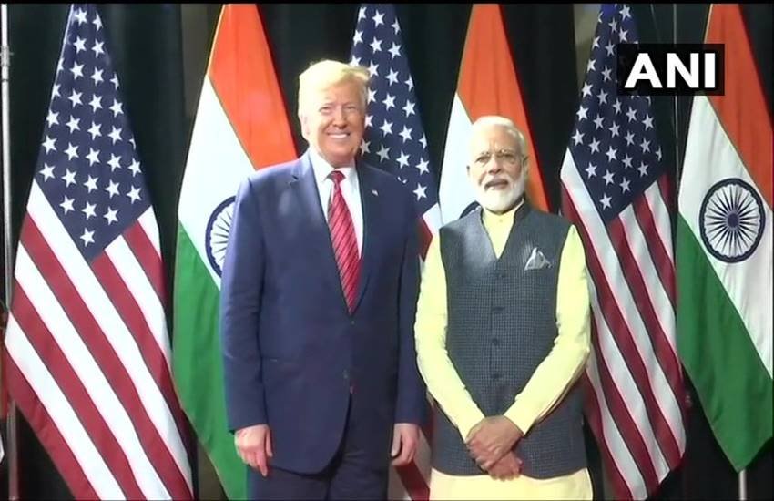 ‘हाउडी मोदी’ कार्यक्रम जितना भारतीय प्रधानमंत्री नरेंद्र मोदी के लिए महत्त्वपूर्ण है, उससे कहीं ज्यादा अमेरिकी राष्ट्रपति ट्रंप के लिए इसकी अहमियत है। 