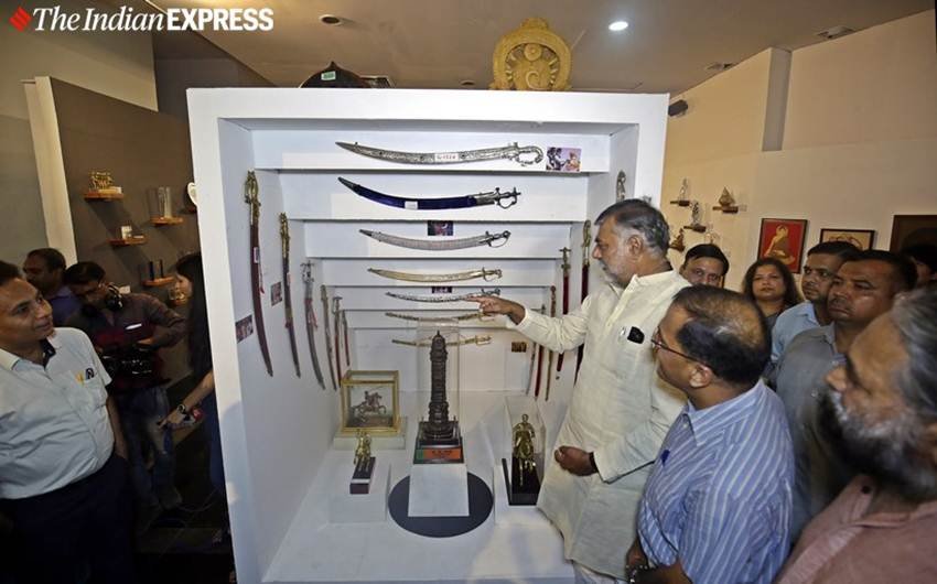 प्रहलाद पटेल ने बताया कि नीलामी के लिए NGMA में रखी चीजें हर 15 दिन में बदली जाएंगी।