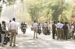 Driving Licence, RC व Insurance के कागज न होने पर नहीं कटेगा चालान! Digilocker से काम आसान; जानें