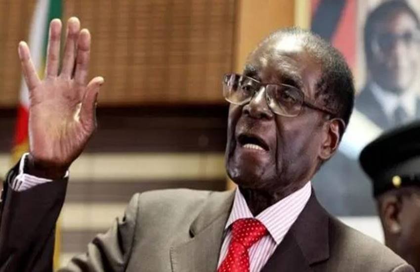 Zimbabwe, Robert Mugabe died, mugabe death, mugabe death news, former president, Robert Mugabe, Singapore, international news, international news in hindi, Mnangagwa, military coup, Zimbabwe founding father,