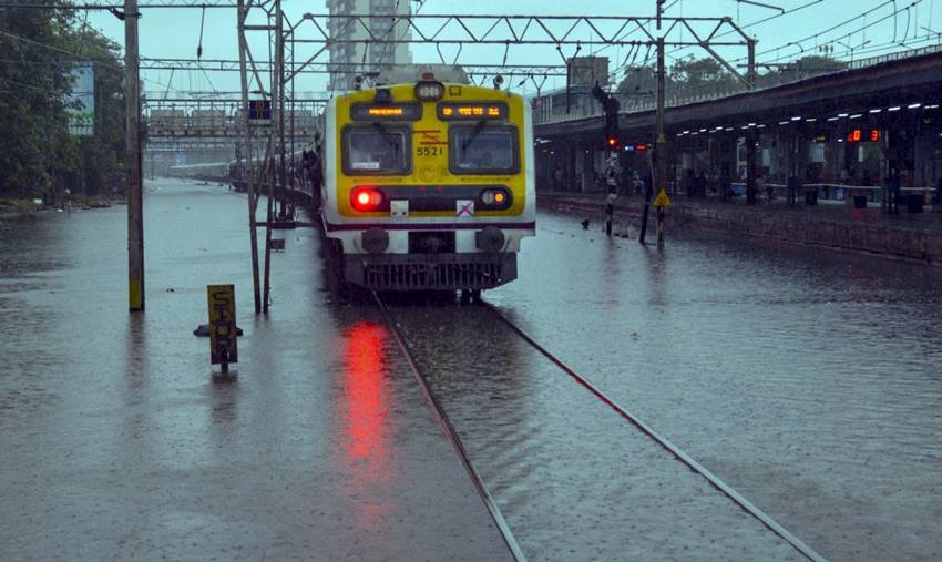 "mumbai rains, mumbai rains latest news, orange alert in mumbai, mumbai red alert, mumbai red alert news, mumbai rains today, mumbai heavy rains, rain in mumbai, mumbai rains today live update, mumbai weather, mumbai rains live, mumbai rains forecast, mumbai rains forecast today, mumbai weather, mumbai weather today, mumbai weather forecast, mumbai weather forecast today, mumbai forecast