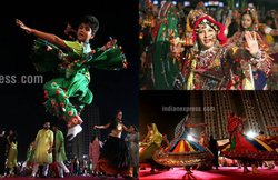 Navratri 2019, Dandiya, Garba Songs Playlist: डांडिया और गरबा डांस में क्या है फर्क, यहां से तैयार करें प्लेलिस्ट