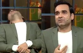 pankaj tripathi in kapil sharma, Pankaj tripathi, pankaj tripathi crying, manoj bajpayee, kumar vishwas, kapil sharma, kapil sharma show, pankaj tripathi in kapil sharm, kapil sharma weekend, the kapil sharma show, mirzapur, sacred games 2, the family man, पंकज त्रिपाठी,