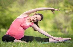 Pregnancy weight loss: प्रेग्नेंसी में वजन बढ़ने को कैसे करें कंट्रोल, जानिए एक्सपर्ट्स की राय