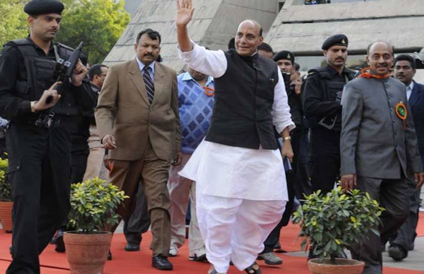 Defence minister, Rajnath Singh, home minister, Dhoti-Kurta, Jackat, Japan and korea tour, traditional attaire, formal dress, defence programme, rajnath singh official tour, india news, Hindi news, news in Hindi, latest news, today news in Hindi