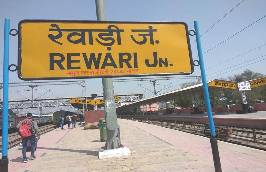 धमकी के बाद रेलवे स्टेशन और आस पास की सुरक्षा बढ़ा दी गई है।(सांकेतिक तस्वीर) धमकी के बाद रेलवे स्टेशन और आस पास की सुरक्षा बढ़ा दी गई है।(सांकेतिक तस्वीर)