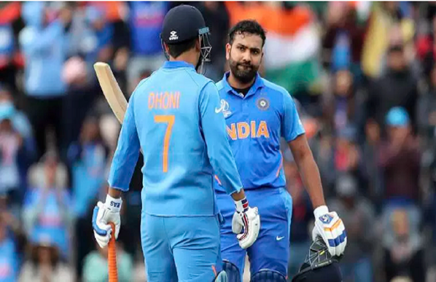 भारतीय सलामी बल्लेबाज रोहित शर्मा और विकेटकीपर बल्लेबाज महेंद्र सिंह धोनी (Source: AP)