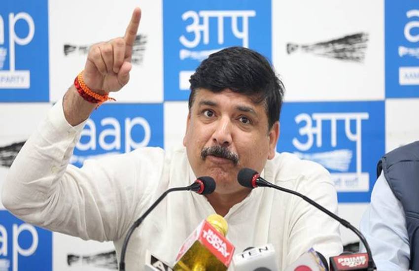 AAP, AAP leader, Sanjay Singh, IGI Airport, Bhopal bound flight, Indigo airlines, indigo flight, Rajya Sabha member, Rajya Sabha MP, IndiGo6E, IndiGo manager , CCTV footage, india news, Hindi news, news in Hindi, latest news, today news in Hindi