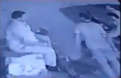 माचिस न देने पर यूथ कांग्रेस नेता ने होटल कर्मचारी को पीटा! सामने आया VIDEO