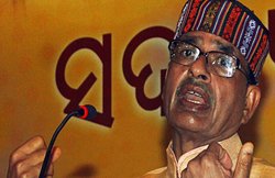 शिवराज चौहान ने चुकाया 1.21 लाख रुपए का बिजली का बिल, कांग्रेस ने लगाया था बड़ा आरोप