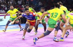 Pro Kabaddi 2019 Score, UP Yoddha vs Tamil Thalaivas Score: एकतरफा मुकाबले में यूपी योद्धा को मिली जीत, 42-22 के अंतर से तमिल को हराया