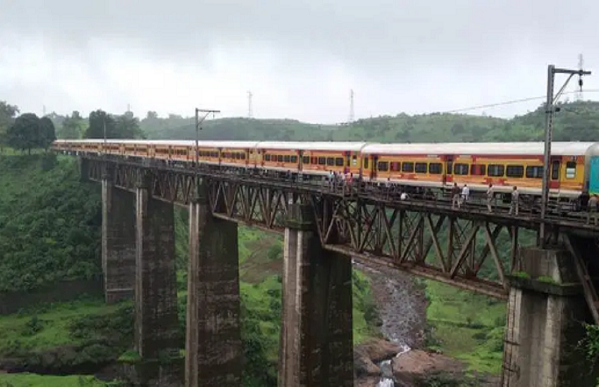 Central Railway, trains between Pune and Solapur, services hit