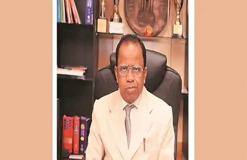 Tripura Central University, Vice-Chancellor, VC V L Dharurkar, VC Dharukar, sting video, HRD Ministry, president, Ram Nath Kovind, local news channel, bribe video, Registrar, india news, Hindi news, news in Hindi, latest news, today news in Hindi