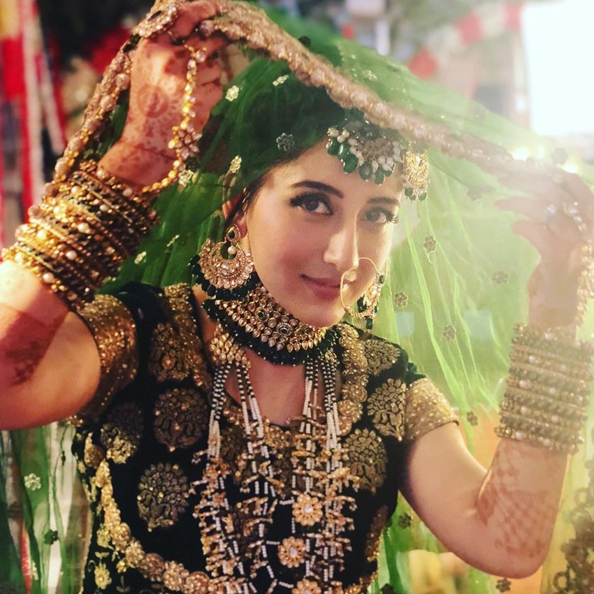 प्रियंका आए दिन मधुबाला की ही तरह गेटअप बनाकर उनके गानों पर टिकटॉक वीडियोज बनाती रहती हैं।