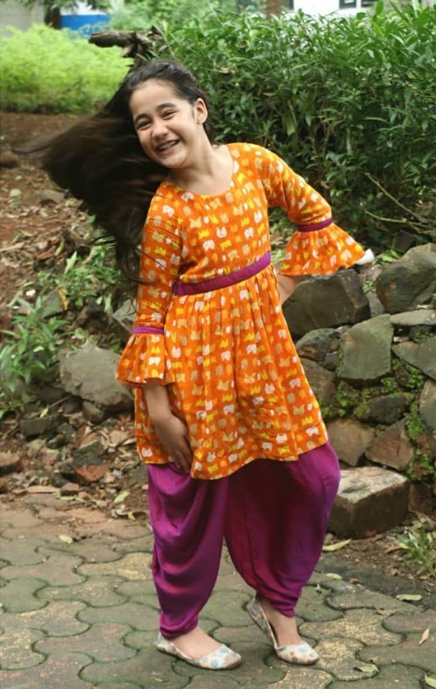 आकृति सीरियल में कुल्फी के पिता के रूप में नज़र आने वाले एक्टर मोहित मलिक के असल में भी बेहद करीब हैं।