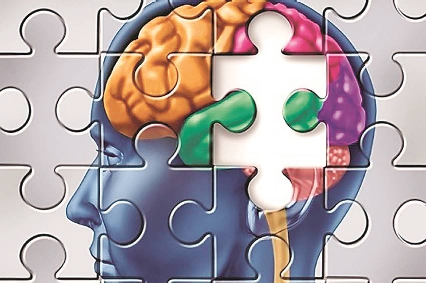 अब तक अल्जाइमर की कोई ऐसी दवा नहीं थी जो मरीज को पूरी तरह ठीक कर दे। अब तक अल्जाइमर की कोई ऐसी दवा नहीं थी जो मरीज को पूरी तरह ठीक कर दे।