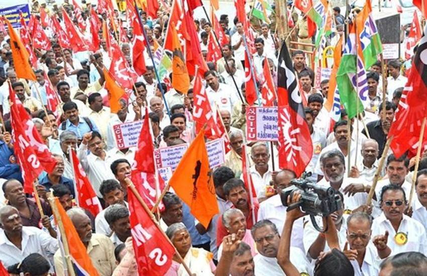 इस तस्वीर का इस्तेमाल प्रतीकात्मक रूप में किया गया है। (फोटो सोर्स: फाइनैंशल एक्सप्रेस) इस तस्वीर का इस्तेमाल प्रतीकात्मक रूप में किया गया है। (फोटो सोर्स: फाइनैंशल एक्सप्रेस)