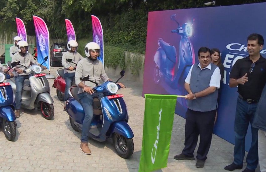 Bajaj Chetak Electric scooter launch, Bajaj Chetak Electric scooter price, Bajaj Chetak Electric scooter driving range, Bajaj Chetak Electric scooter features, Bajaj Chetak Electric specification, Bajaj Chetak Electric scooter nitin gadkari, nitin gadkari launch scooter