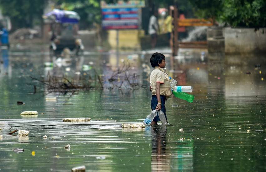 Bihar Floods, Floods in Bihar, Bihar, Floods, Excitement, Enjoyment, Durga Puja, Durga Puja Mela, Bihar, Bhagalpur, Patna, Nitish Kumar, State News, India News, National News, Hindi News