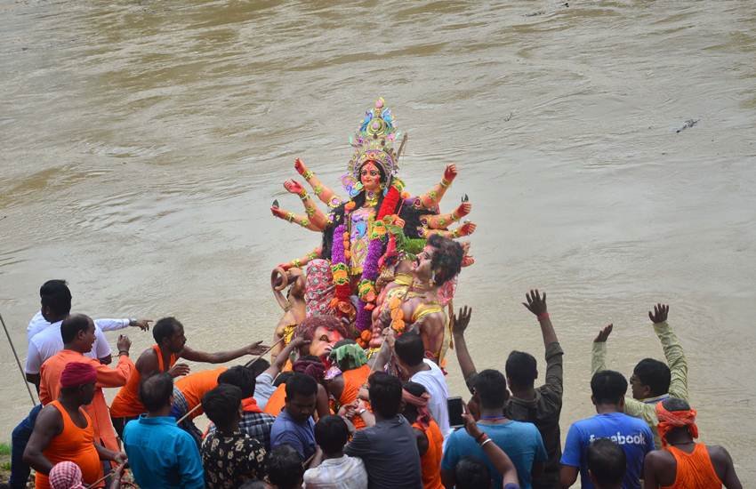 Namami Gange Mission, BJP, NDA, Durga Puja, Durga Idol Immersion, Durga Idols, Ganges, Jahanabad, Patna, Bihar, River, Pollution, Bhagalpur, Patna, Bihar, State News, National News, Hindi News Namami Gange Mission, BJP, NDA, Durga Puja, Durga Idol Immersion, Durga Idols, Ganges, Jahanabad, Patna, Bihar, River, Pollution, Bhagalpur, Patna, Bihar, State News, National News, Hindi News