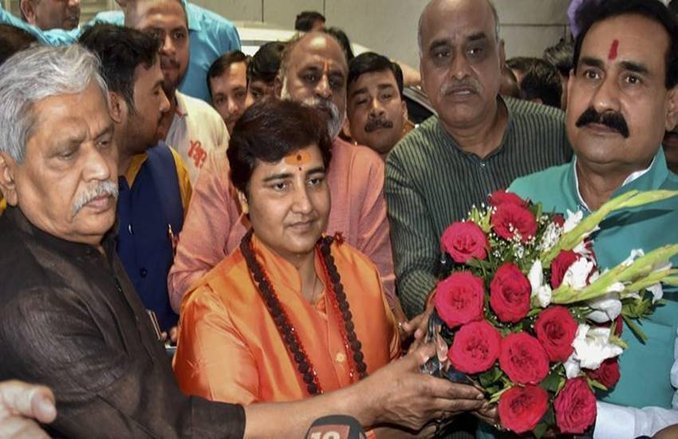 ‘साध्वी प्रज्ञा के दिमाग से पाकिस्तान का सफाया करना चाहती होगी मोदी सरकार’, कमल नाथ के मंत्री का बड़ा बयान