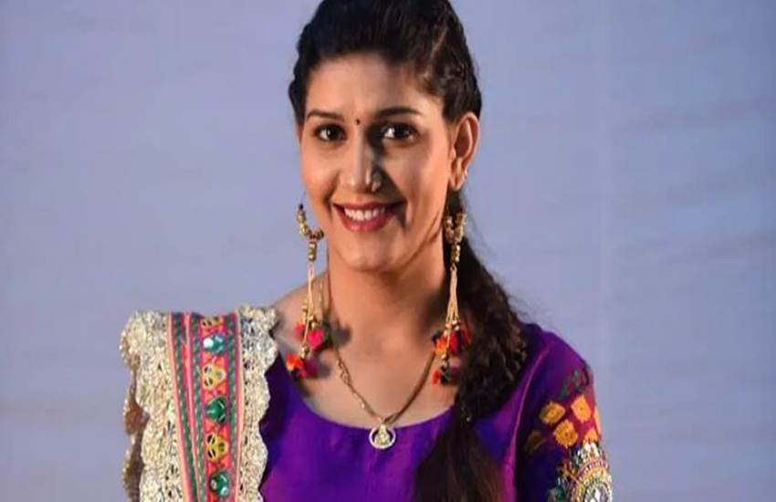 सपना चौधरी बीजेपी सदस्य हैं, लेकिन हरियाणा में अपने ही प्रत्याशी के खिलाफ प्रचार करने जा रही हैं। (फाइल फोटो सोर्स: द इंडियन एक्सप्रेस) सपना चौधरी बीजेपी सदस्य हैं, लेकिन हरियाणा में अपने ही प्रत्याशी के खिलाफ प्रचार करने जा रही हैं। (फाइल फोटो सोर्स: द इंडियन एक्सप्रेस)